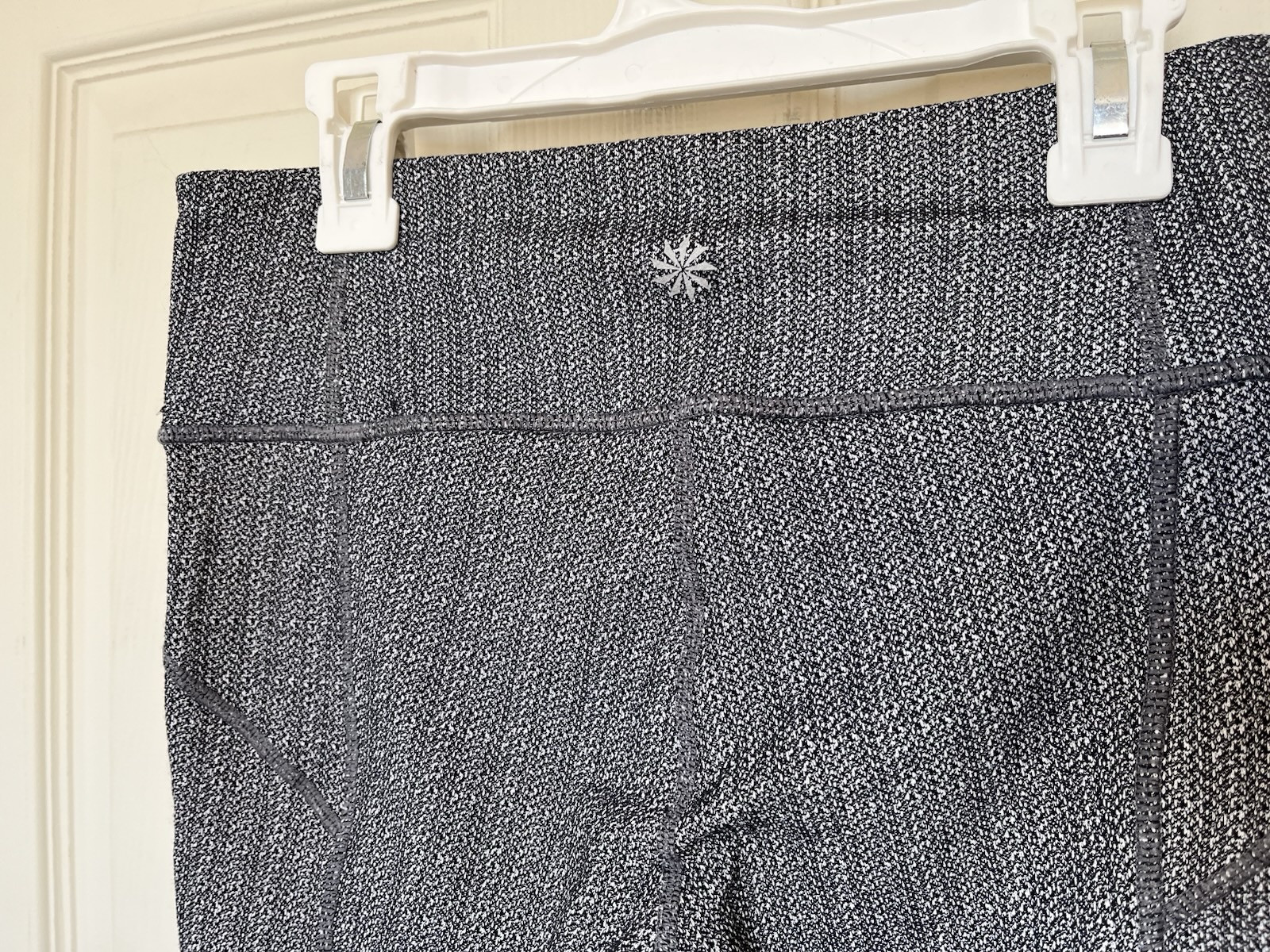 Athleta Static Drifter Capri Active Legging Pocke… - image 5