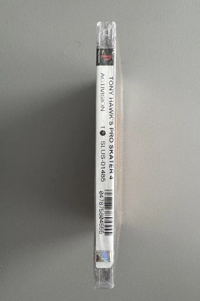 Tony Hawk's Pro Skater 4 (Sony PlayStation 1, 2002) PS1 Black Label CRACKED CASE - Image 4 of 4