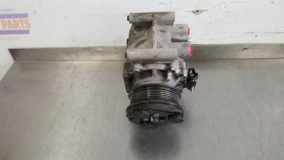 Ford Thunderbird TBIRD 2002 02 3,9 L compresor de aire acondicionado  Foto 2 de 4