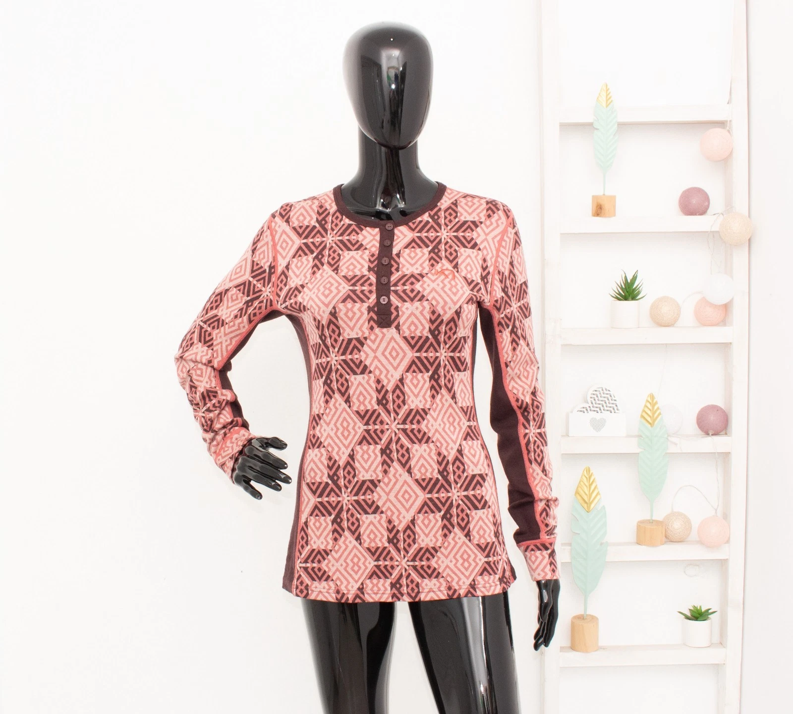 KARI TRAA 100% Merino Wool Top Crew Neck Fair Isle Thermo Base Layer Skiing L
Opens in a new window