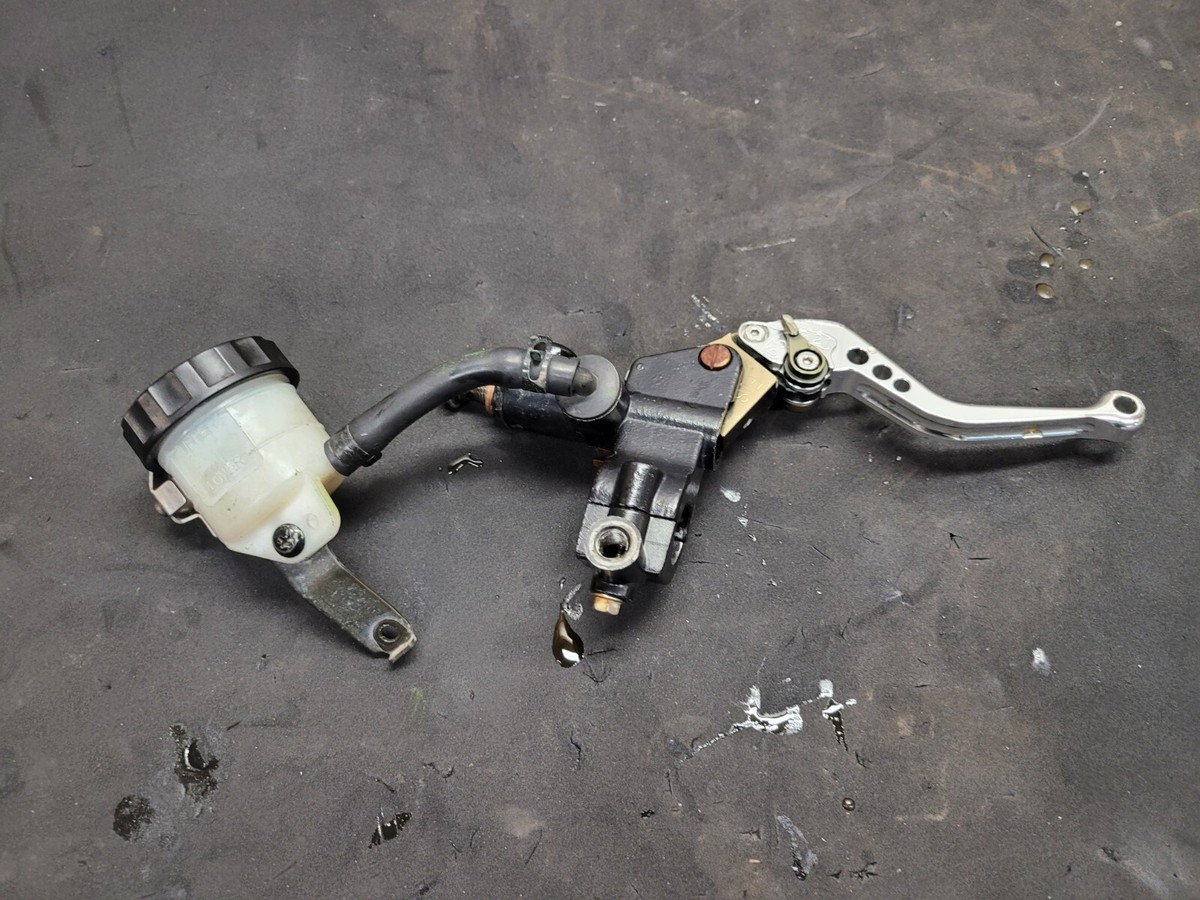 1999 Kawasaki ZX6R Ninja ZX6 ZX 6 R G Front Brake Master Cylinder