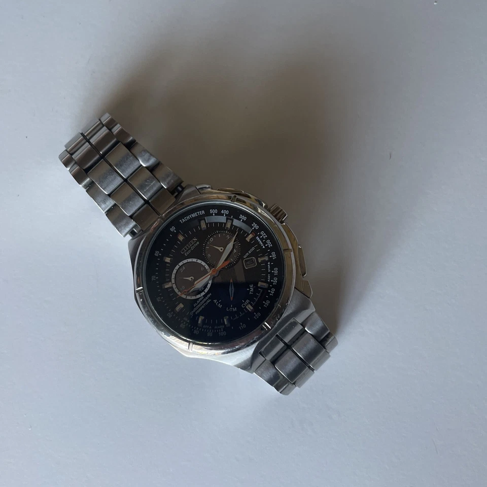 Reloj cronógrafo Citizen Eco-Drive para hombre Foto 3 de 4