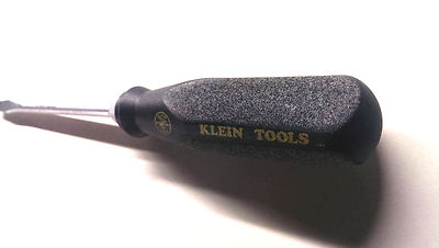 Klein Tools 19428 Grip-It  Keystone-Tip Screwdriver 5-7/8'' Round-Shank Germany