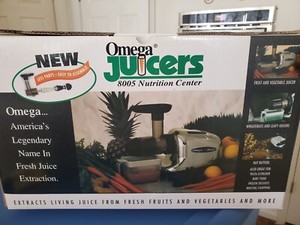 OMEGA Juicer 8005 Masticating Fruits/Vegetable Nutrition Center - BRAND NEW
