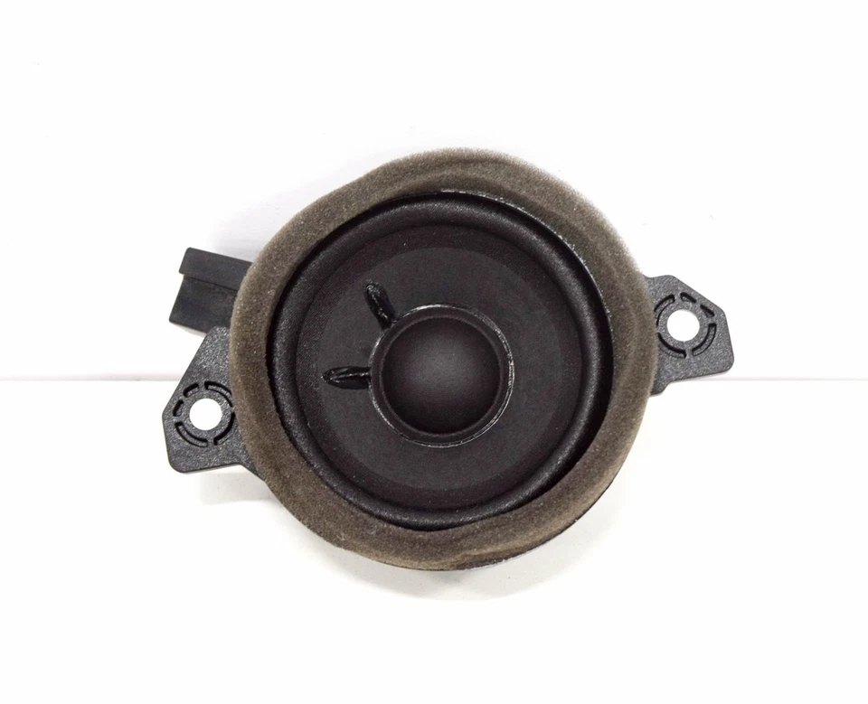 VOLVO XC40 Rear Left Door Sound Speaker 2.0i 140kW 32212818 2018 - Image 2 of 4