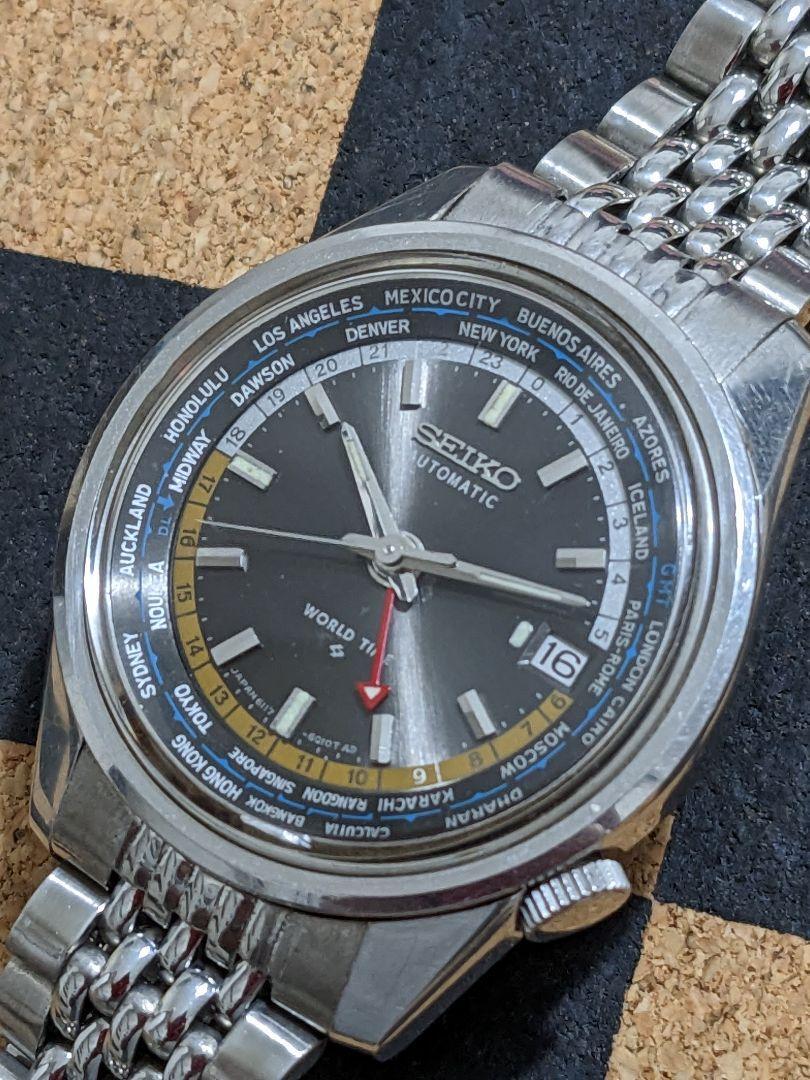 Seiko World Time 6117-6010 Vintage Stainless Steel Date