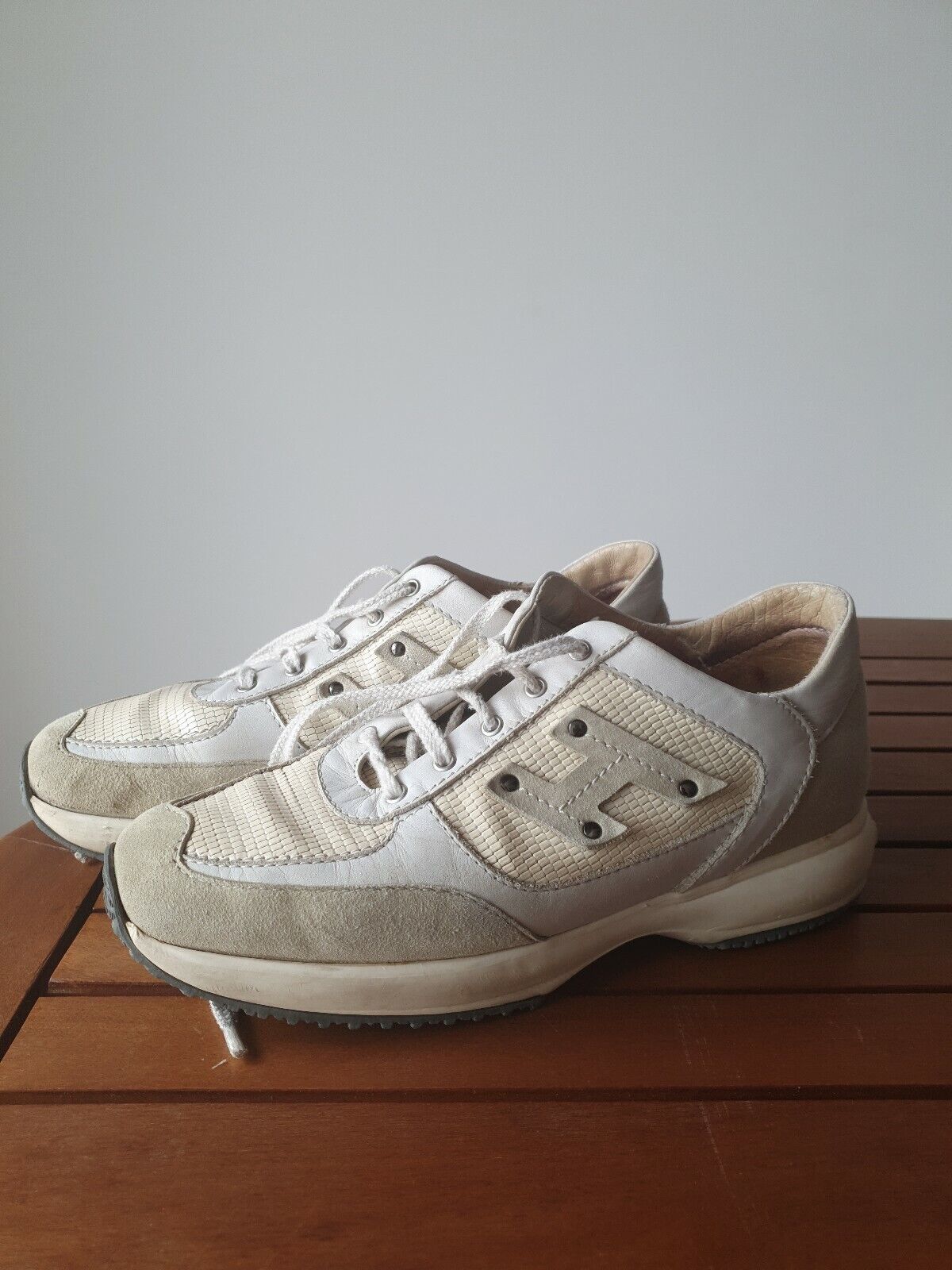 Foto 1 di 5