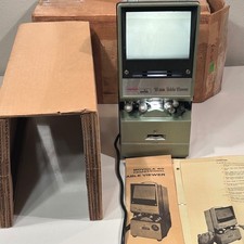 Visore da tavolo Magnasync Moviola M-50 16 mm editor cinematografico vintage verde scatola aperta