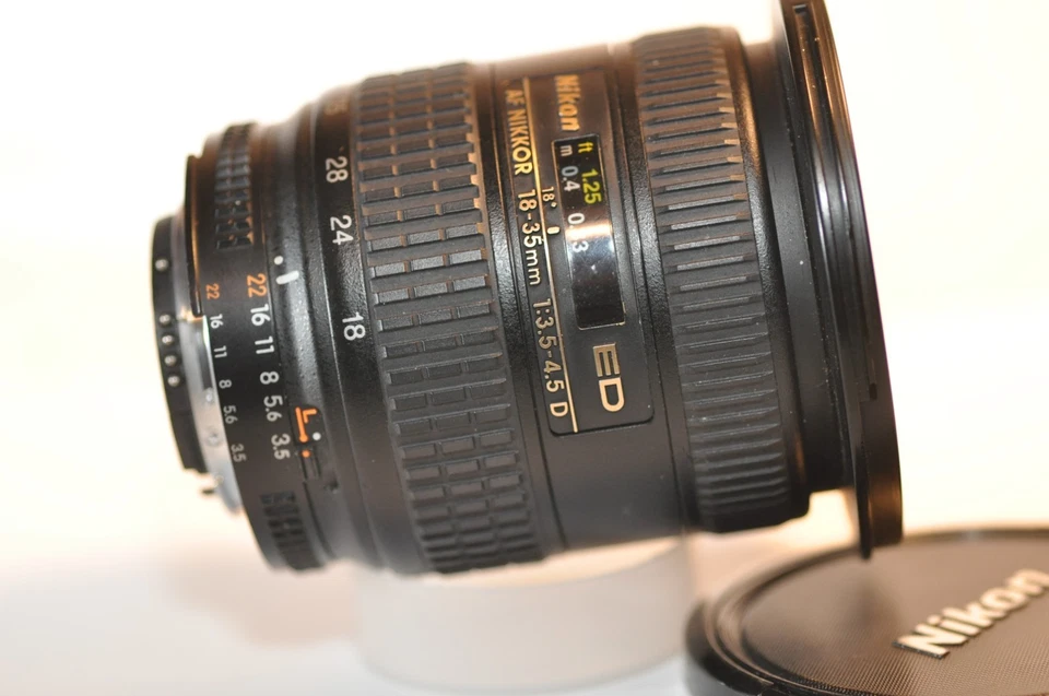 Nikon ED AF D Zoom Nikkor 18-35mm f/3.5-4.5 FX lens for D90 D610 D750 D7500 D850 - Image 3 of 4