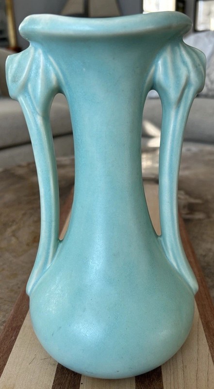 McCoy Pottery l ceramic vase with leaf handles (9")