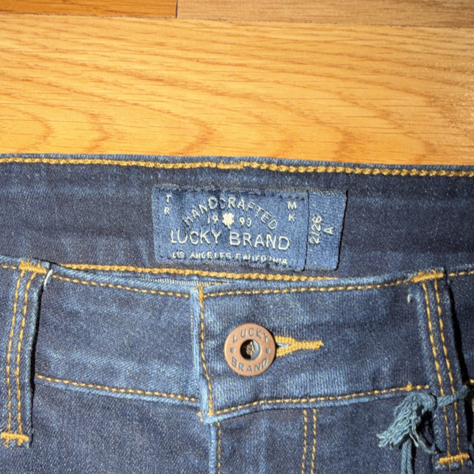 Women&rsquo;s Dark Blue Denim Mid Rise Slim Fit