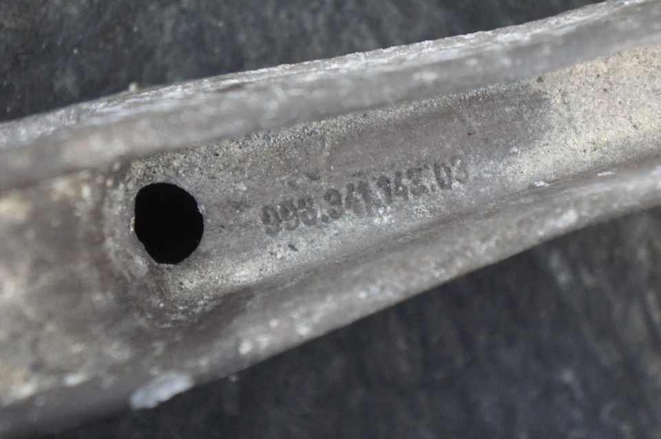 Juego 4 Brazos inferiores traseros derecho OEM 99633104702 Porsche 911 996 Carrera Cabrio 99-04 Foto 2 de 4