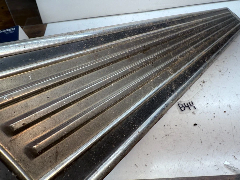 Ford Gran Torino Sport 1972 cuarto trasero izquierdo panel moldura 72 B44-5 Foto 3 de 4