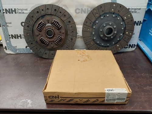 SBA320400560 NEW CLUTCH DISC & DISC FOR NEW HOLLAND FITS 30 MODELS. - Picture 6 of 7