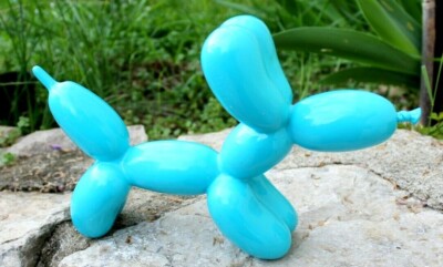 Chien en résine ballon design - Lez'Arts du Parc