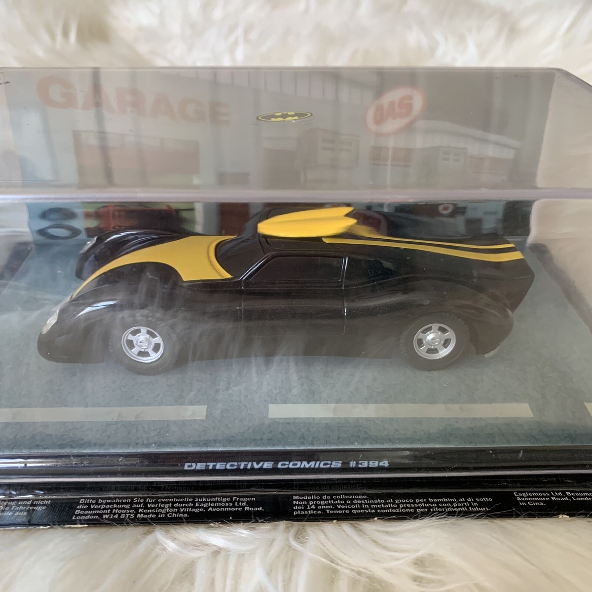 M863 Eaglemoss 2013 Batman Car Automobilia No. 23 Detective Comics