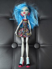 Monster High Classroom Mad Science Lab Partner Ghoulia Yelps Doll Mattel 2008