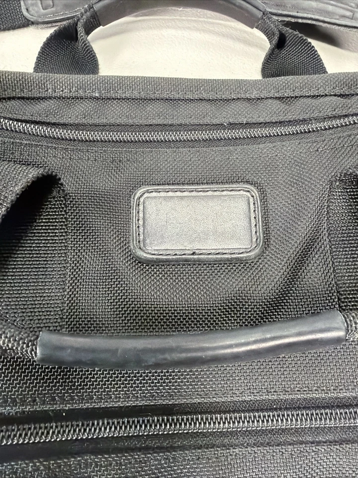 Maletín TUMI Delgado Negro Portafolio Laptop Nylon Balístico 2607D3 Foto 4 de 4