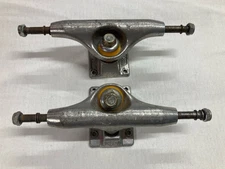 Vintage INDEPENDENT TRUCK CO 129 STAGE IX 9 PAIR OF SKATEBOARD TRUCKS 7.6" -USED