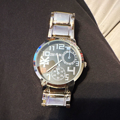 Zoo York Quartz 44mm Silver Stainless Steel Watch Black Dial Date Bracelet