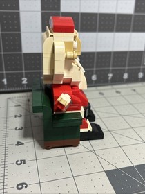 Santa LEGO Holiday and Christmas 40206 - As Pictured. Probably Incomplete.