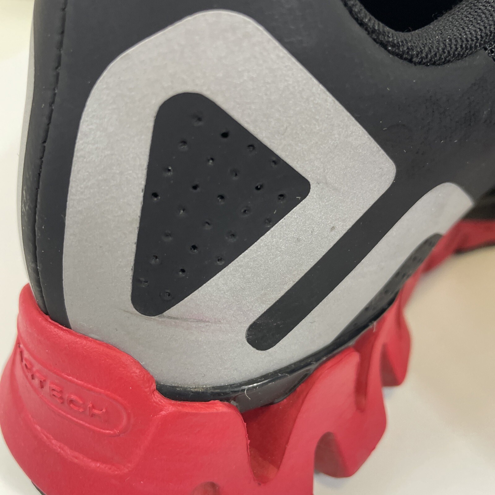 Reebok Zigtech Zigkick Men's Size 8 Running Shoes… - image 6