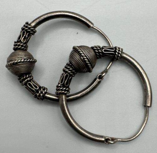 Bali Hoop Earrings 925 Sterling Silver with Decorative Accents 5.3G - Picture 2 of 6