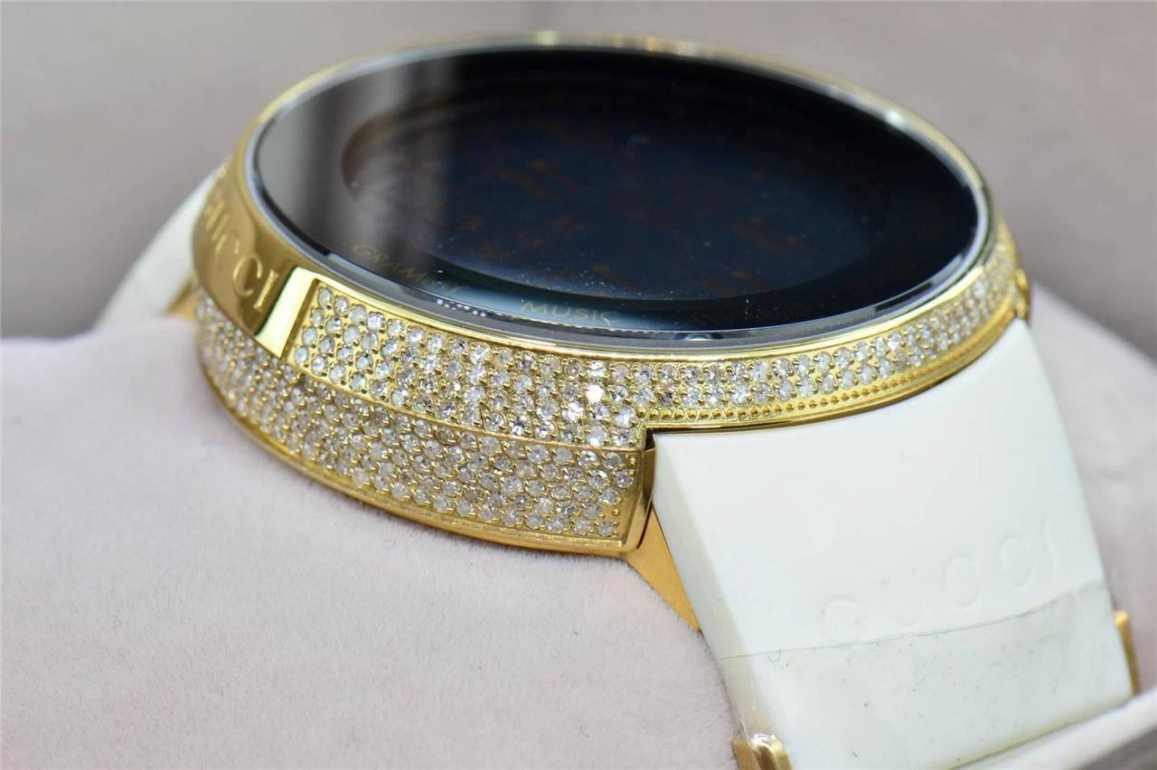 Orologio Diamante Gucci I Gucci Digital Grammy Edition YA114216 Bianco Oro 2 5 CT.