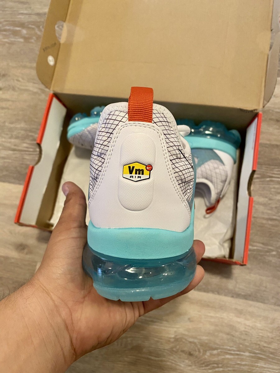 vapormax plus miami dolphins