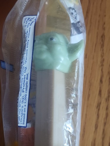 Star Wars Collectible Lot (Candy Spinners, Toothbrushes, Pez Dispenser) - Picture 10 of 10
