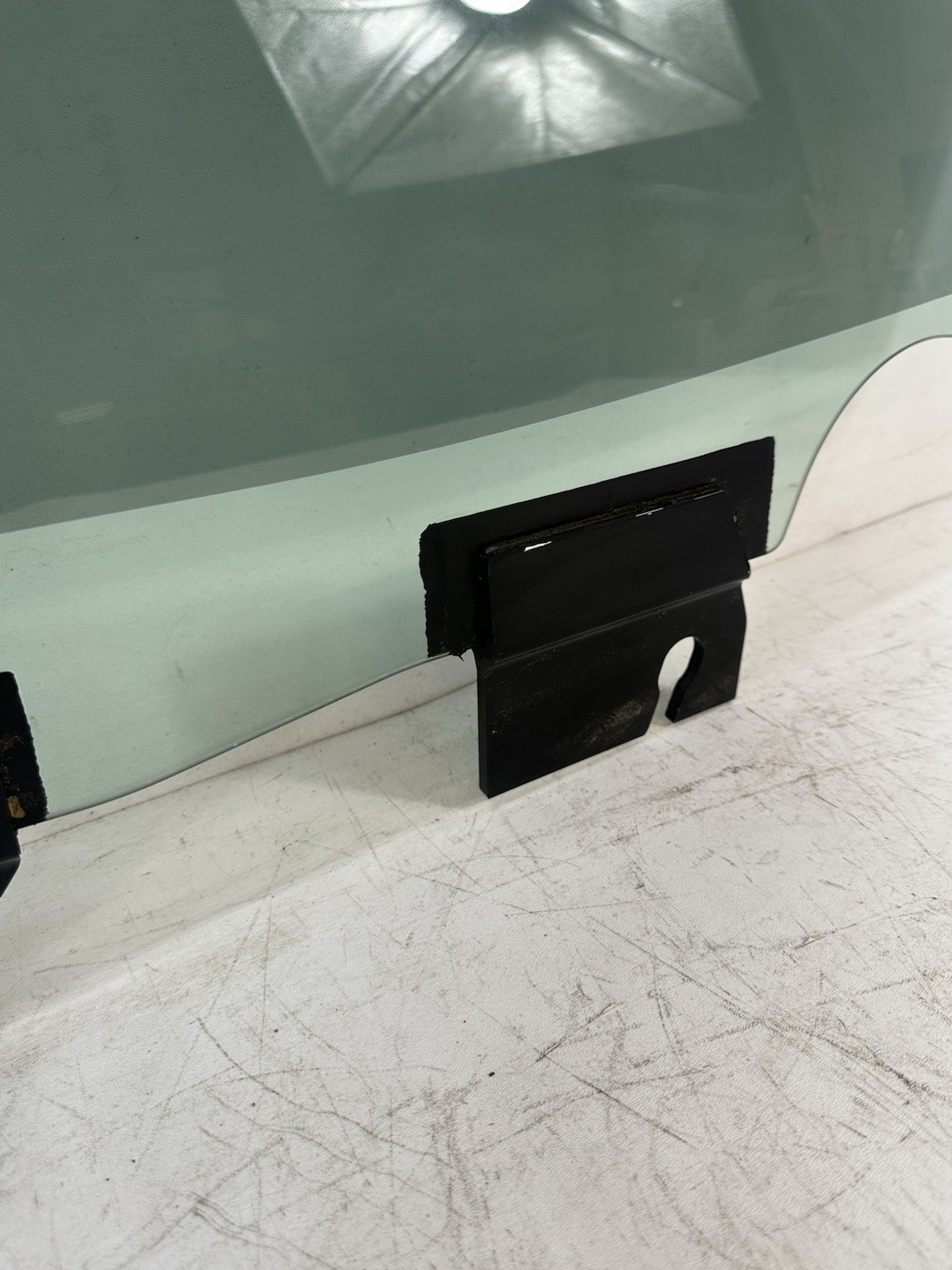 Maserati Ghibli 2014-2024 Rear Left Door glass