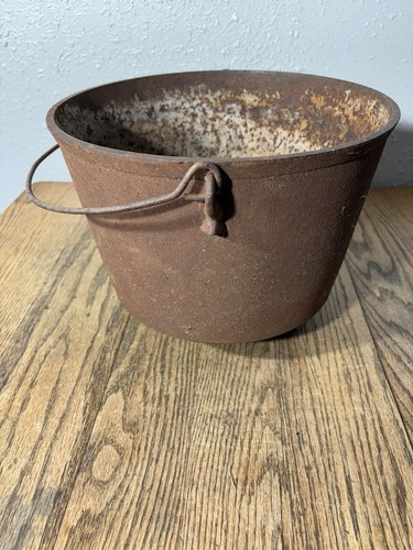VINTAGE Antik Gusseisen 3 Bein Bohnentopf 9BB Hexenkessel Tormarke Cowboy RAR