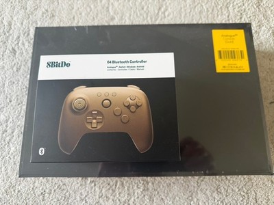 Analog 3D Funtastic Gold Limited Edition mit 8bitdo Gold Controller in UK N64