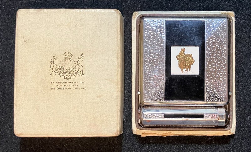 1931 Yardley London Compact/ By Appointment To Her Majesty The Queen Of England