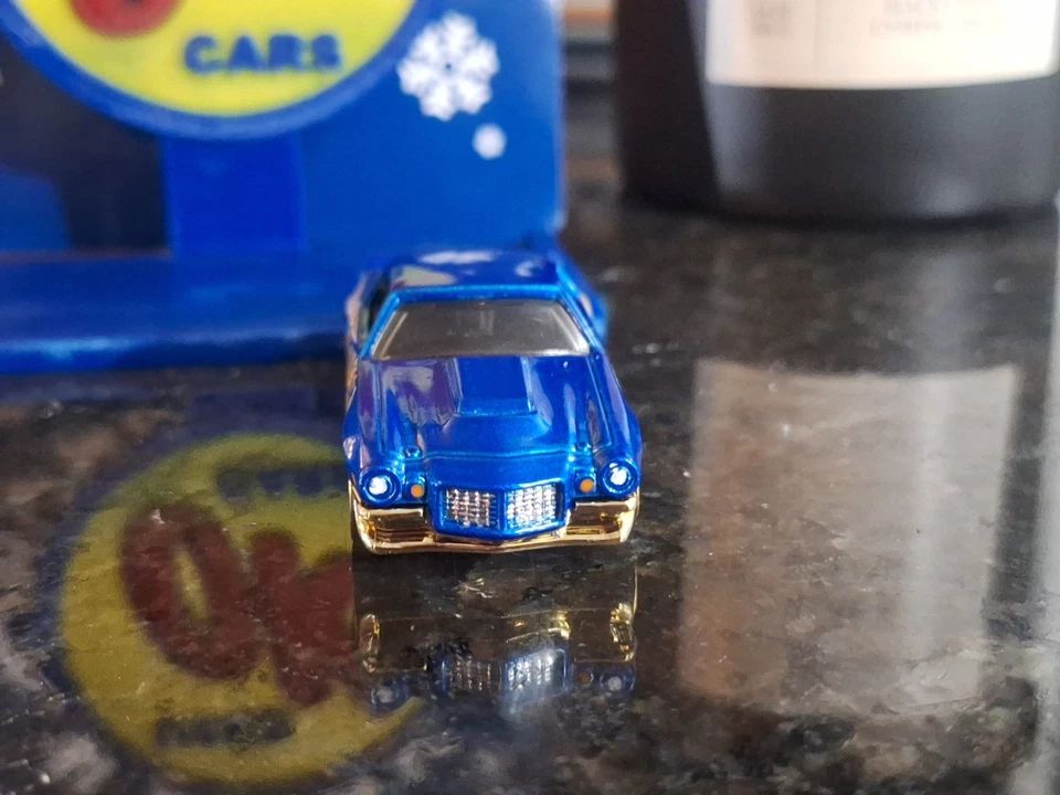 Camaro Hotwheels 58 aniversario personalizado 70 ruedas intercambiadas y sueltas Foto 3 de 4