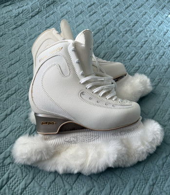 Edea Ice Fly 250D Women's Figure Skates White with Blade Guards