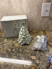 1996 Enesco Sugar Town Lighted Tree 184039 