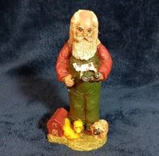 Vintage Wood World Inc. Hand Crafted Farm Santa Christmas Figurine Virginia 5"