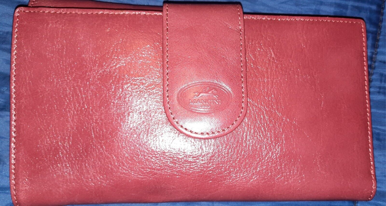 MANCINI Women's Red Leather Wallet - Pockets for Everything