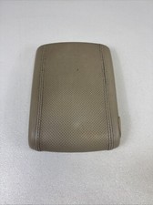 03-06 Gmc Yukon Denali Oem Center Console Lid Leather Beige 03-06 Gmc Yukon Denali Oem Center Console Lid Leather Beige