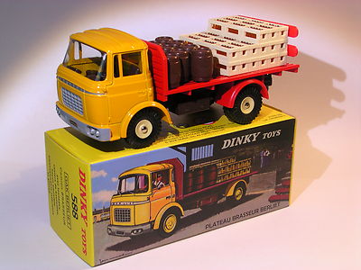 Vrai DINKY TOYS Original Modèle 588 Berliet GAK Brasseur