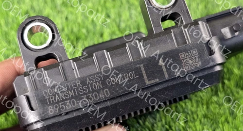 Toyota ES350 2007 Transmission Control Computer Module 89530-33040 Oem used - Picture 11 of 16