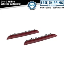 Reflector Set Rear Driver & Passenger Side Fits Ford FO1184121 FO1185121