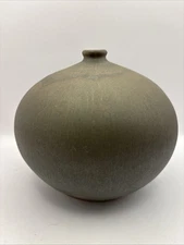 Crate & Barrel CB2 Round Jack Vase Contemporary Style~Made in Vietnam 
