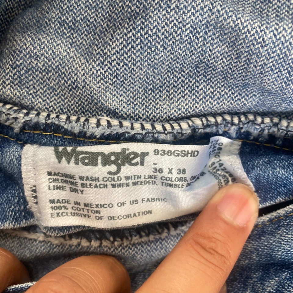 Мужские джинсы Wrangler ковбойского покроя 36x38 синяя джинсовая ткань прямые штанины повседневные брюки - Изображение 4 из 4