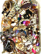 Jewelry 1 LB WEARABLE Bulk Lot Estate Vintage to Modern Costume- LOOK