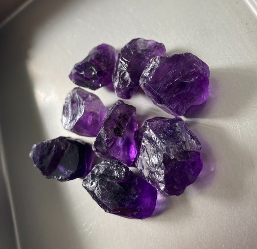Bonito Lote 238 cts Amatista Color Violeta Natural Áspero - Imagen 2 de 5
