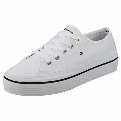 tommy hilfiger monogram flatform sneaker