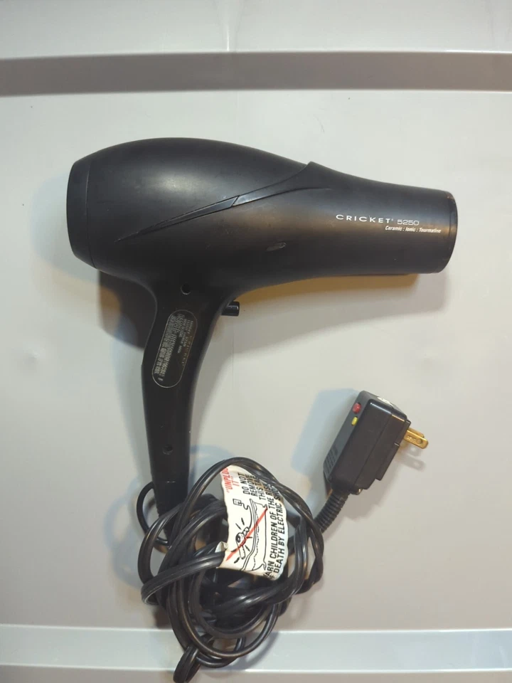 Cricket 5250 Ceramic Ionic Tourmaline Hair Dryer Blow Dryer - Image 3 of 4
