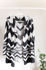 Elan Women's Knit Hooded Chevron Cardigan Sweater in Black  Beige w/ Pin SZ S